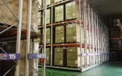 富山県高岡市石丸の倉庫